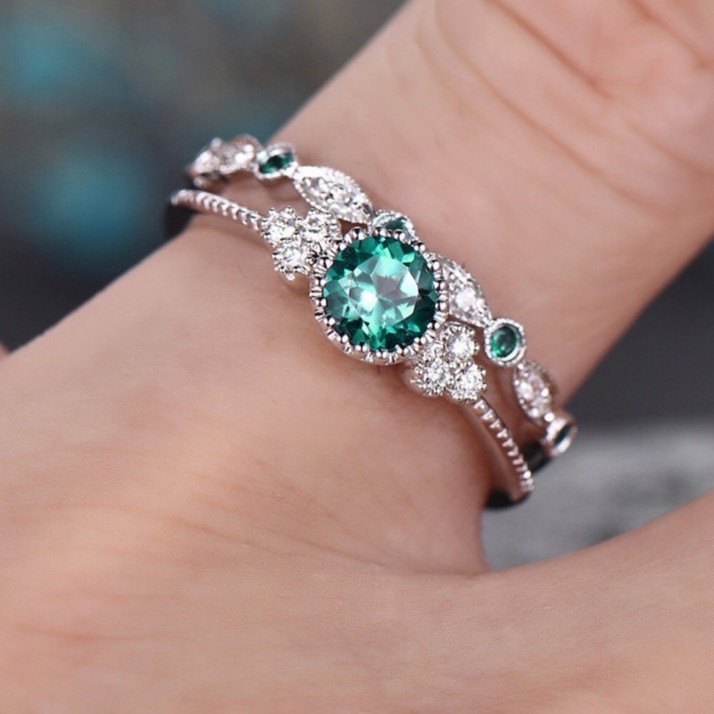 Luxury 2 pcs/set Emerald Ring - Picture 4 of 4